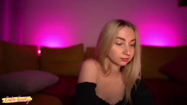 Image 2 of alexis_wayne Stream on Chaturbate on 17 months ago