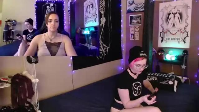 Image 3 of alexis_zoe Stream on Chaturbate on 18 months ago