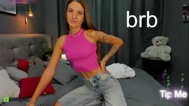 Image 2 of alexisl0ve Stream on Chaturbate on 15 days ago