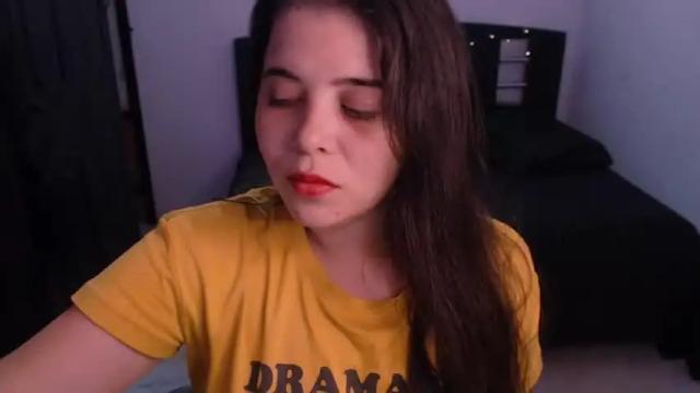 Image 2 of alexluv_23 Stream on Chaturbate on 18 months ago