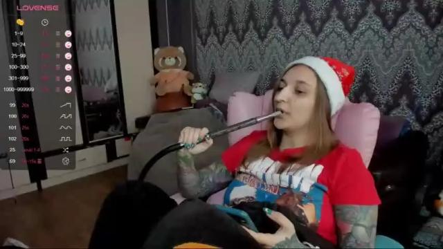 Image 10 of alexracc00n Stream on Chaturbate on 16 months ago