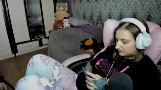 Image 12 of alexracc00n Stream on Chaturbate on 15 months ago