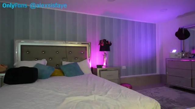 Image 4 of alexsisfaye Stream on Chaturbate on 2 months ago