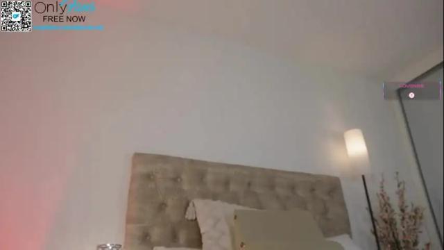 Image 4 of alexxa_dz Stream on Chaturbate on 2 months ago