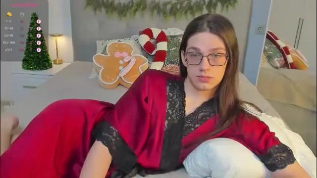 Image 2 of alfred_jones Stream on Chaturbate on 1 month ago