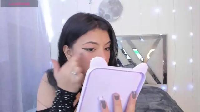 Image 7 of alfresii_rivera Stream on Chaturbate on 19 days ago