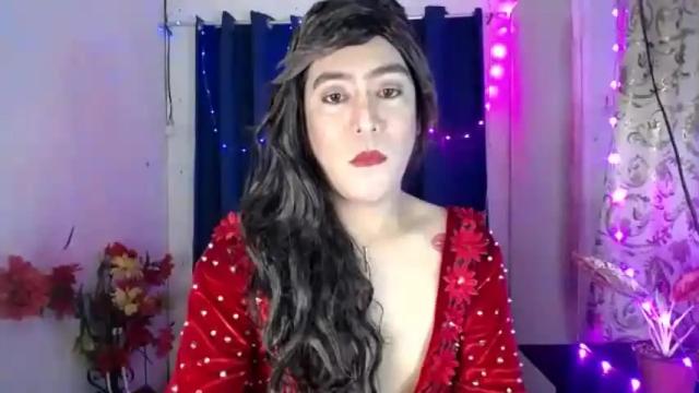 Image 2 of ali_lulu69 Stream on Chaturbate on 17 months ago