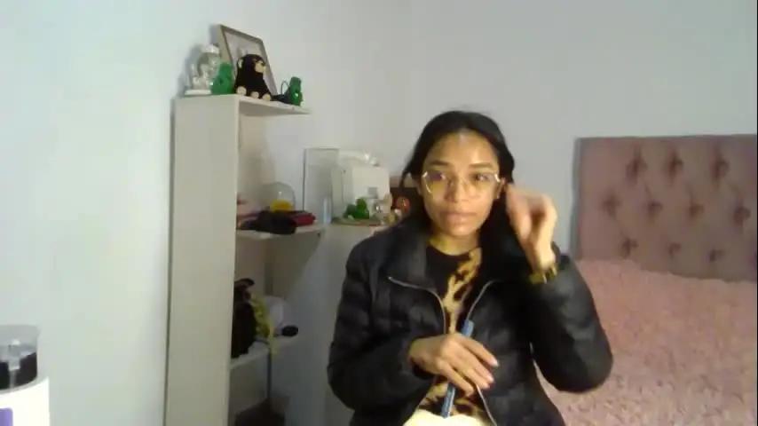 alia054 Chaturbate