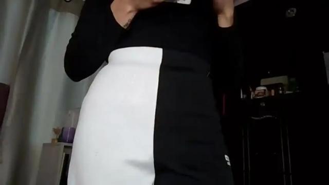 Image 3 of alia_lombardi Stream on Chaturbate on 10 months ago