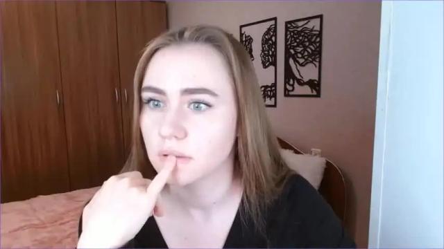 Image 10 of aliagrey Stream on Chaturbate on 15 months ago