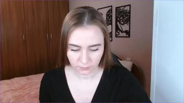 Image 8 of aliagrey Stream on Chaturbate on 15 months ago