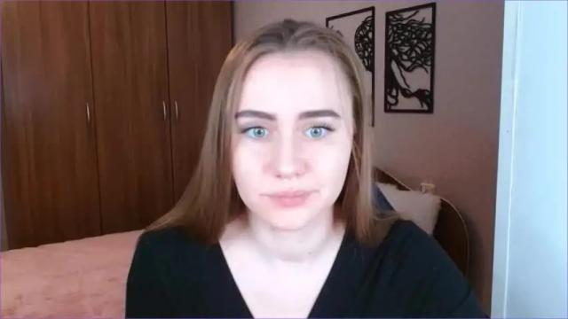 Image 8 of aliagrey Stream on Chaturbate on 15 months ago