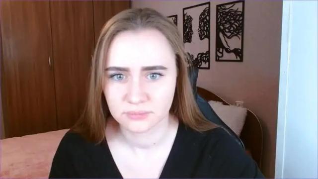 Image 12 of aliagrey Stream on Chaturbate on 15 months ago