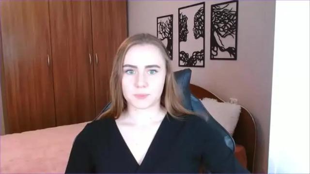 Image 7 of aliagrey Stream on Chaturbate on 15 months ago