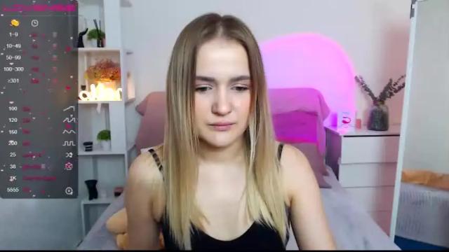 Image 4 of alicadreams Stream on Chaturbate on 14 months ago