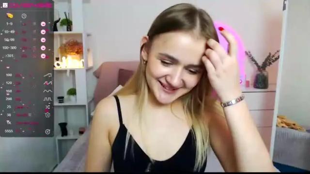 Image 4 of alicadreams Stream on Chaturbate on 14 months ago