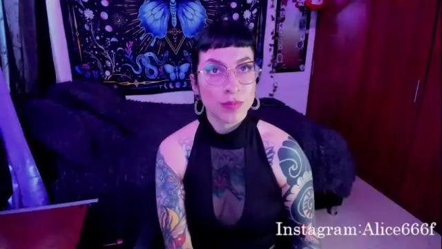 Image 12 of alice666f Stream on Chaturbate on 1 month ago