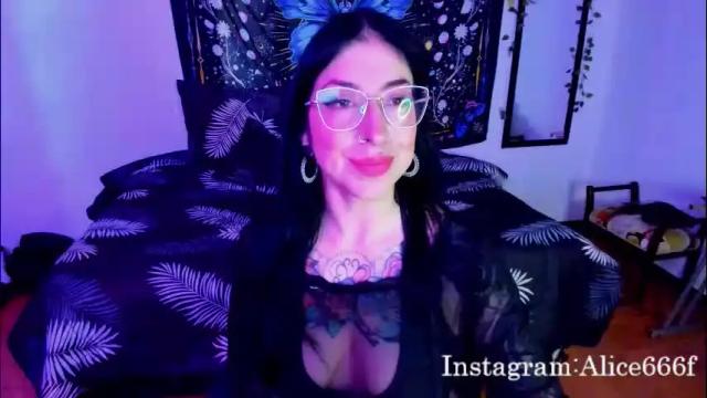 Image 2 of alice666f Stream on Chaturbate on 1 month ago