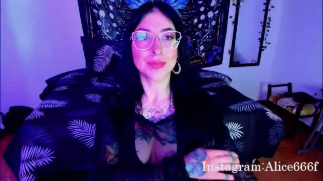 Image 3 of alice666f Stream on Chaturbate on 1 month ago