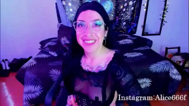 Image 10 of alice666f Stream on Chaturbate on 1 month ago