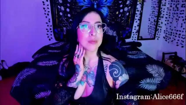 Image 7 of alice666f Stream on Chaturbate on 25 days ago
