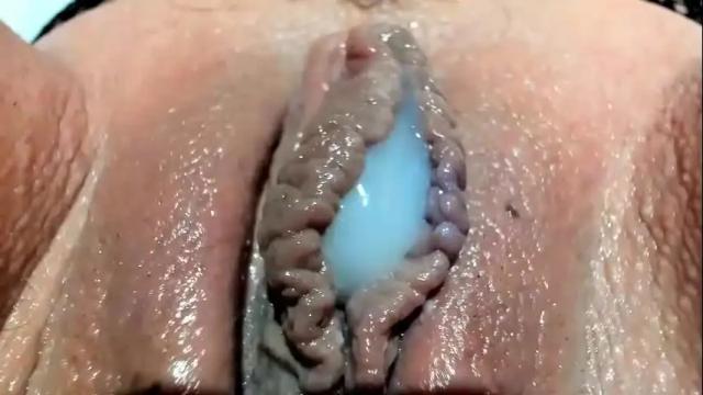 Image 4 of alice696969 Stream on Chaturbate on 26 days ago