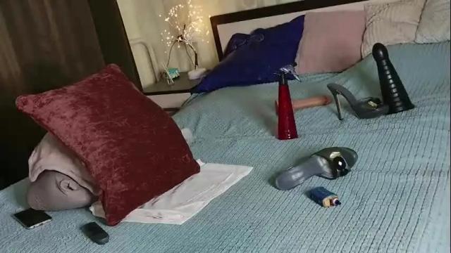 Image 4 of alice69foxy Stream on Chaturbate on 2 days ago