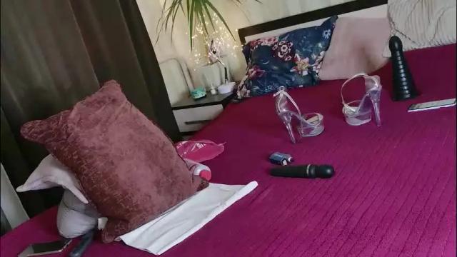 Image 4 of alice69foxy Stream on Chaturbate on 1 day ago