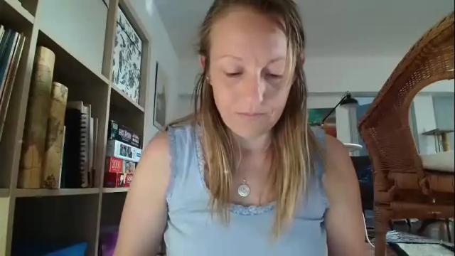 Image 8 of alice8363 Stream on Chaturbate on 4 months ago