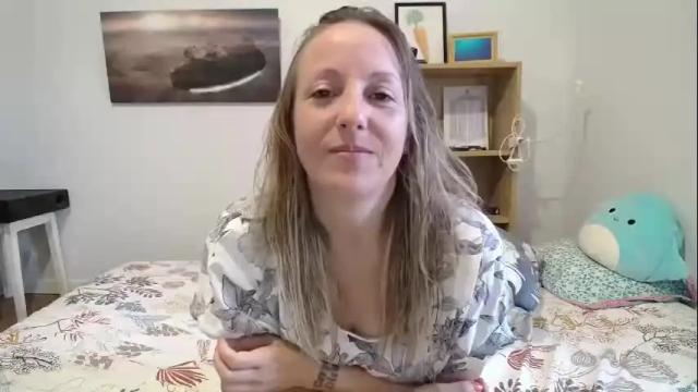 Image 3 of alice8363 Stream on Chaturbate on 3 months ago