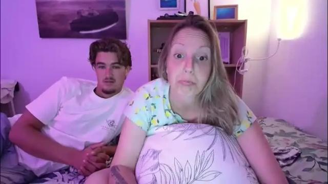 Image 8 of alice8363 Stream on Chaturbate on 3 months ago