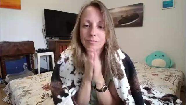 Image 12 of alice8363 Stream on Chaturbate on 2 months ago