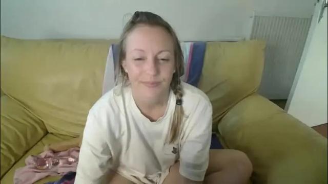 Image 6 of alice8363 Stream on Chaturbate on 2 months ago