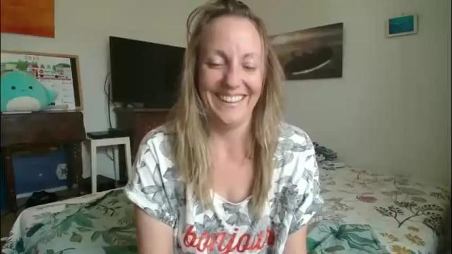 Image 3 of alice8363 Stream on Chaturbate on 2 months ago