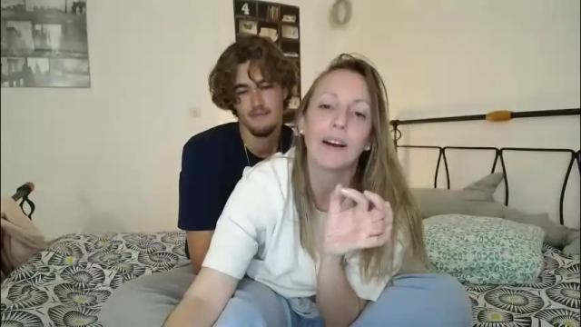 Image 3 of alice8363 Stream on Chaturbate on 2 months ago