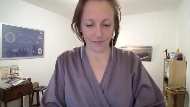 Image 4 of alice8363 Stream on Chaturbate on 2 months ago