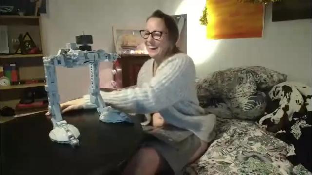 Image 2 of alice8363 Stream on Chaturbate on 22 days ago