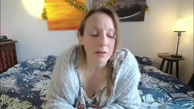 Image 2 of alice8363 Stream on Chaturbate on 15 days ago
