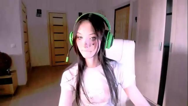 Image 10 of alice__aris Stream on Chaturbate on 1 month ago