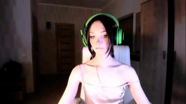 Image 10 of alice__aris Stream on Chaturbate on 1 month ago