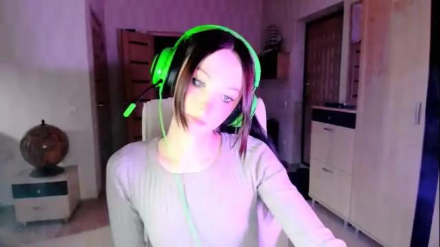 Image 4 of alice__aris Stream on Chaturbate on 21 days ago