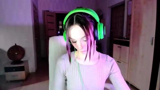 Image 6 of alice__aris Stream on Chaturbate on 21 days ago