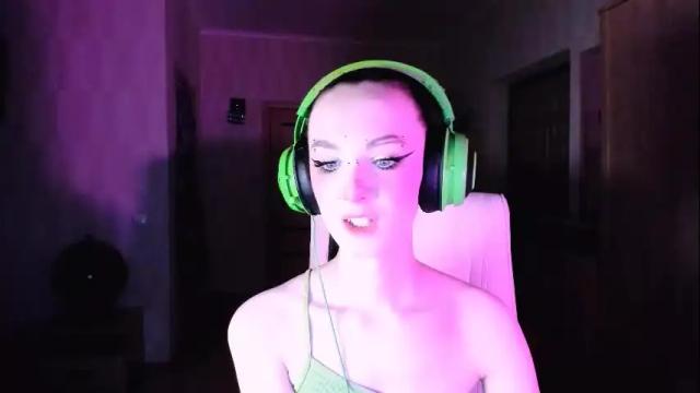 Image 7 of alice__aris Stream on Chaturbate on 1 month ago