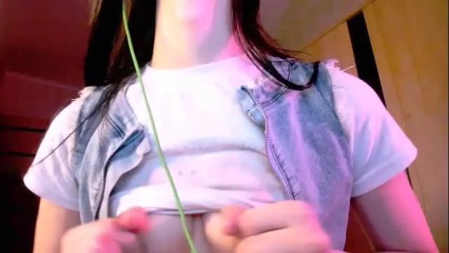 Image 3 of alice__aris Stream on Chaturbate on 1 month ago