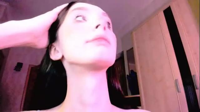Image 7 of alice__aris Stream on Chaturbate on 23 days ago
