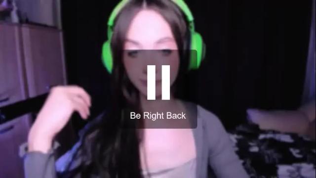 Image 10 of alice__aris Stream on Chaturbate on 19 days ago
