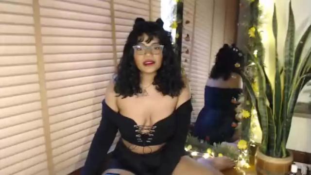 Image 11 of alice__knox Stream on Chaturbate on 18 months ago