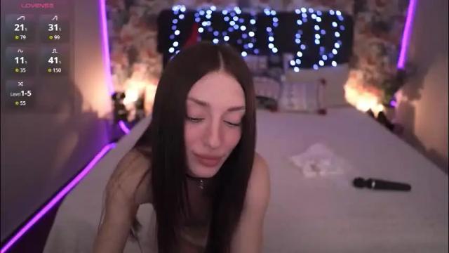 Image 4 of alice_arwen_ Stream on Chaturbate on 1 month ago
