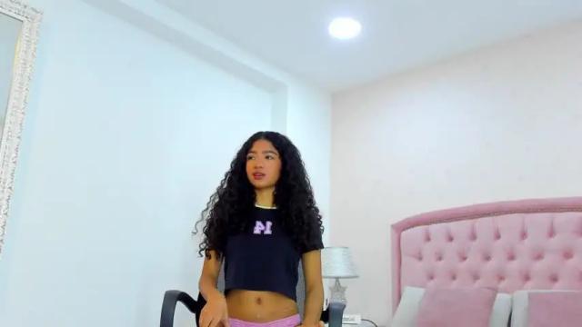 Image 2 of alice_black1 Stream on Chaturbate on 12 months ago