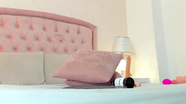 Image 10 of alice_black1 Stream on Chaturbate on 14 months ago